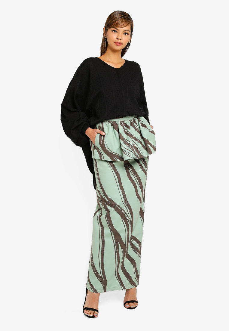 PUSPA PEPLUM MODERN KURUNG