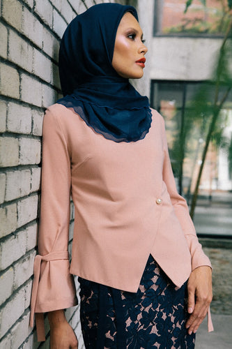 Nadeera Blush Kebaya