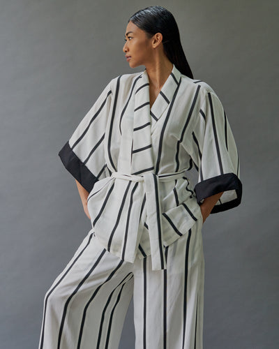 BLACK STRIPES TOP
